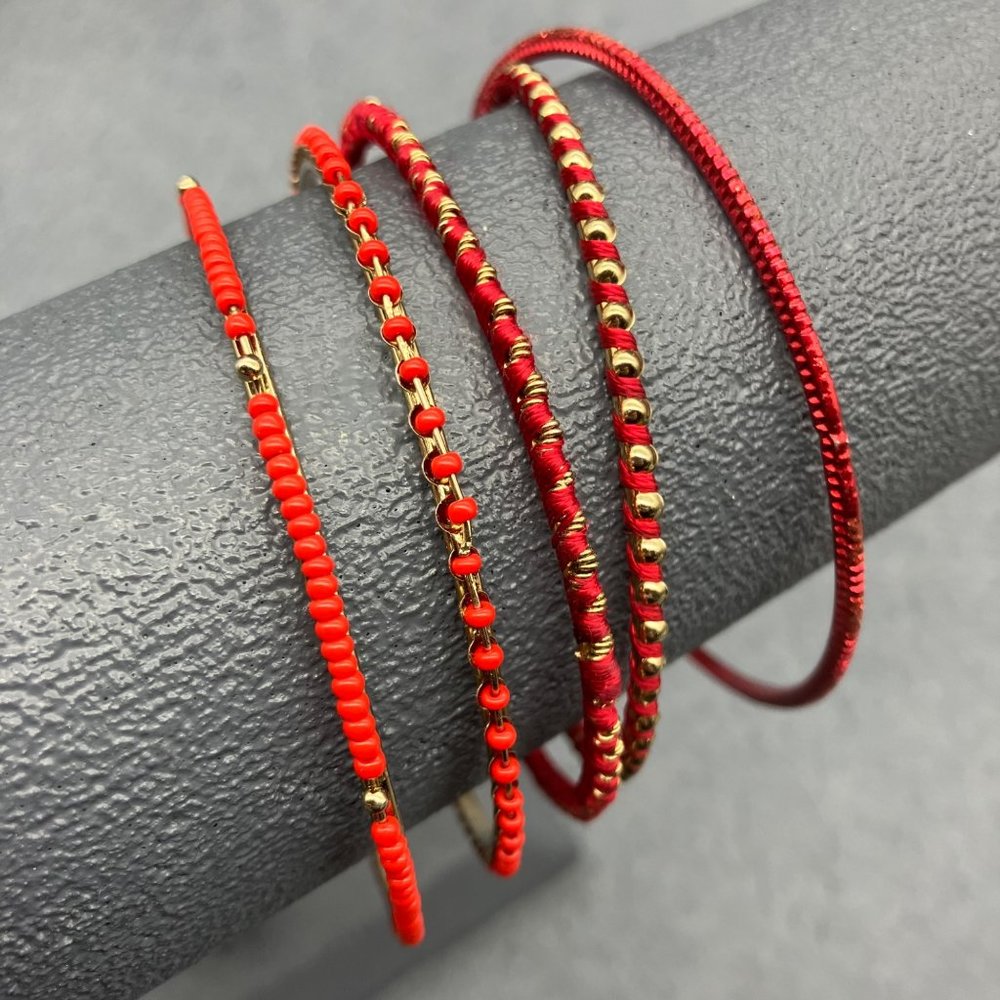 Bangle Bracelet Lot of 5 Red Gold Seed Bead Thread Sparkle Retro BoHo Vintage